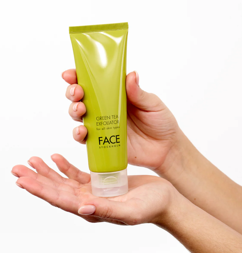 GREEN TEA EXFOLIATOR