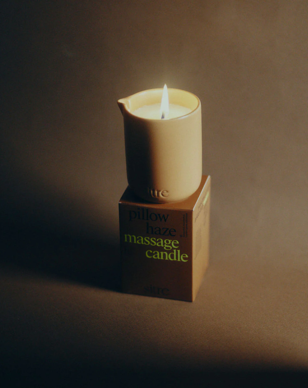PILLOW HAZE MASSAGE CANDLE