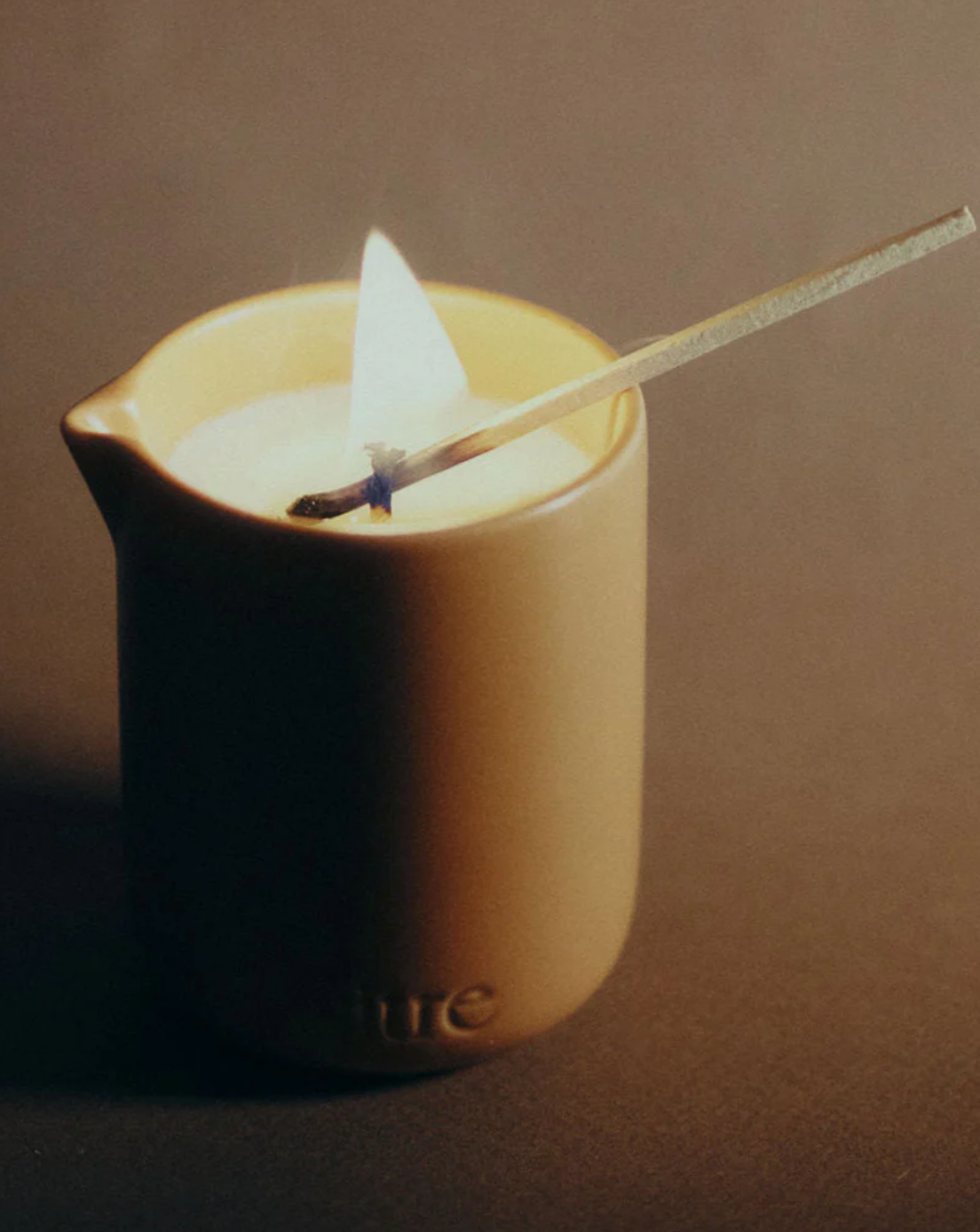 PILLOW HAZE MASSAGE CANDLE