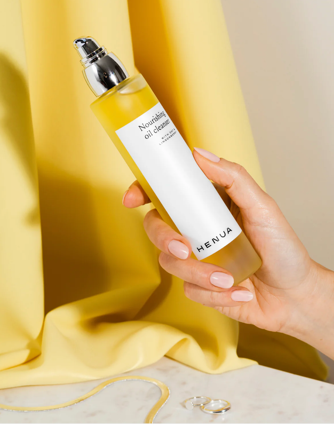 NOURISHING OIL CLEANSER