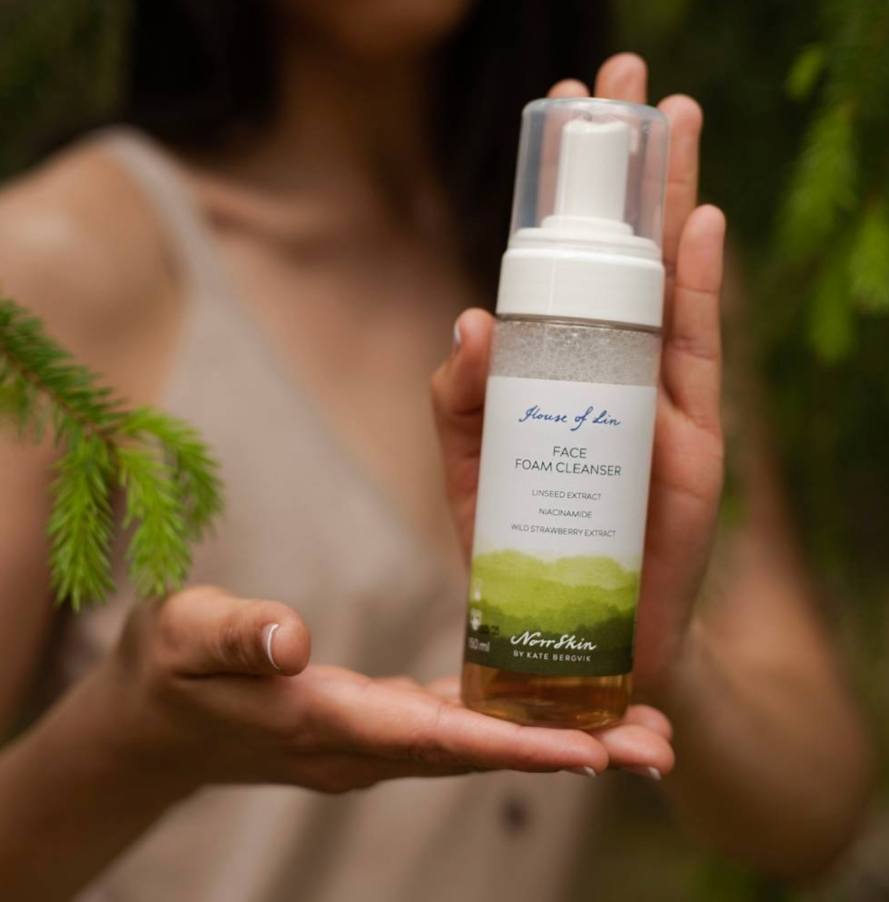 NATURAL CLEANSING FOAM