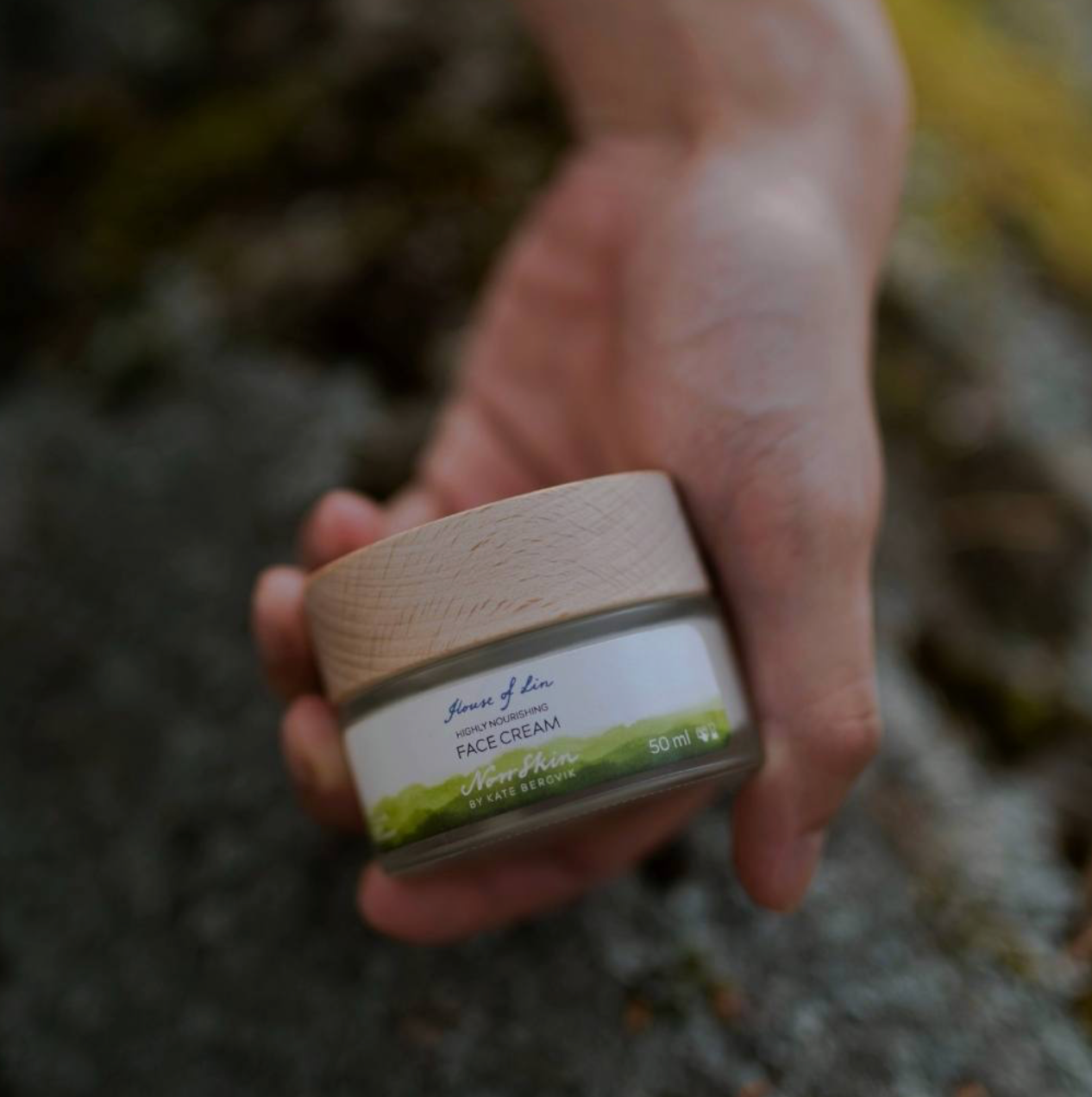 NATURAL HIGHLY NOURISHING FACE CREAM