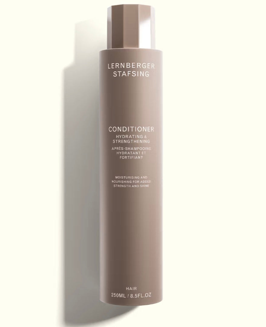 CONDITIONER HYDRATING & STRENGTHENING